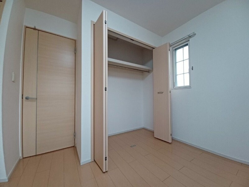 物件内観写真15　(同型反転タイプの写真です)