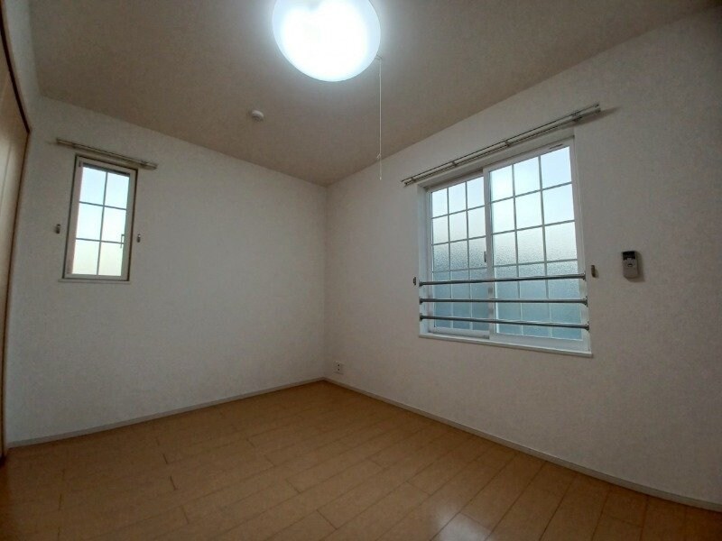 物件内観写真16　(同型反転タイプの写真です)