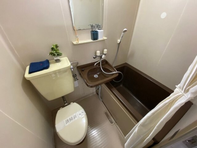 物件内観写真16　(同型別室写真です)