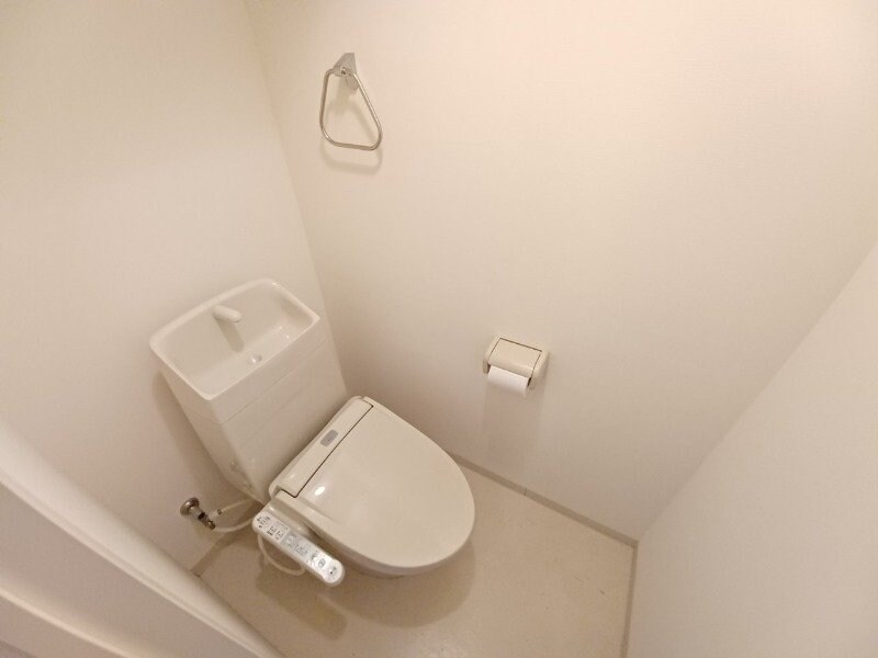 物件内観写真8　(同物件別部屋の写真)