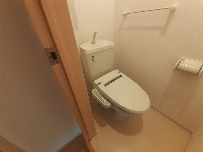 物件内観写真10　(同型参考写真)