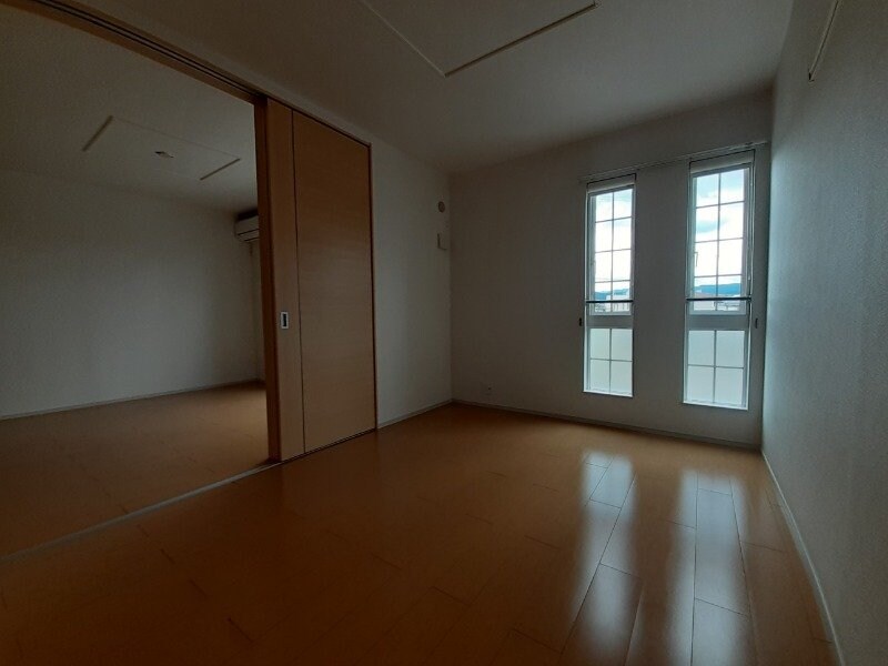 物件内観写真19　(同型参考写真)