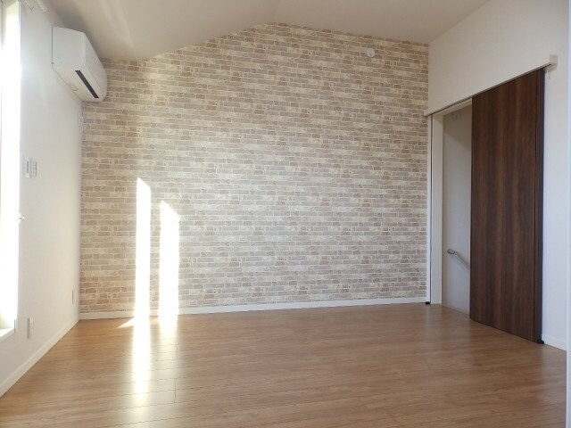 物件内観写真5　(居室・リビング)