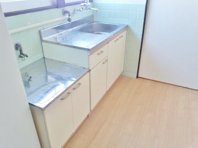 物件内観写真8　(同タイプの部屋写真です)