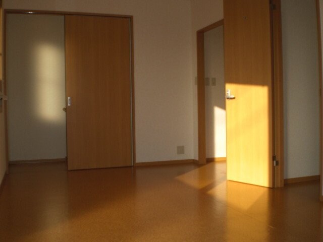 物件内観写真3　(同タイプ)