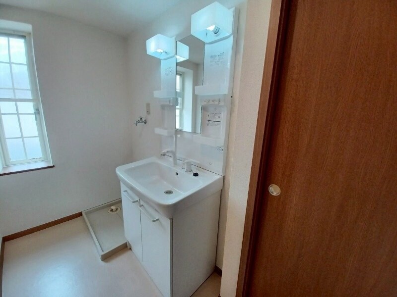 物件内観写真9　(同型参考写真)