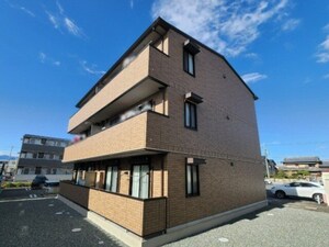 ラトゥール外観写真