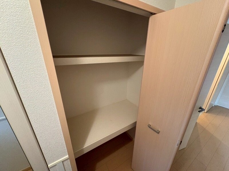 物件内観写真18　(同型反転参考写真)