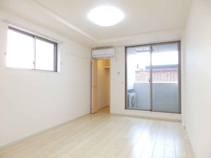 物件内観写真7　(別部屋同型タイプです。)