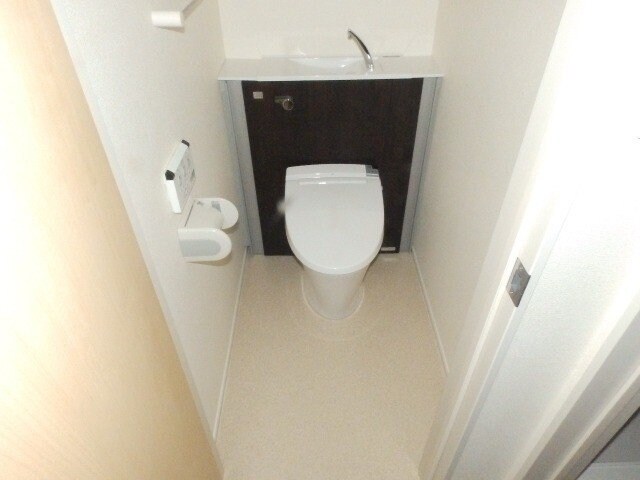 物件内観写真10　(同型反転参考写真です。)