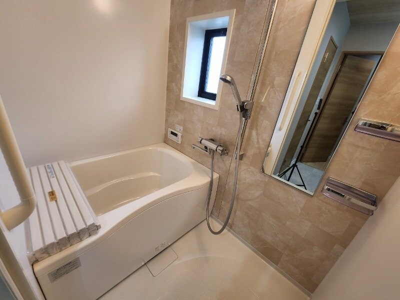 物件内観写真6　(同型別室のお写真です)