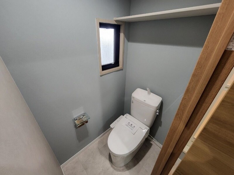 物件内観写真8　(同型別室のお写真です)