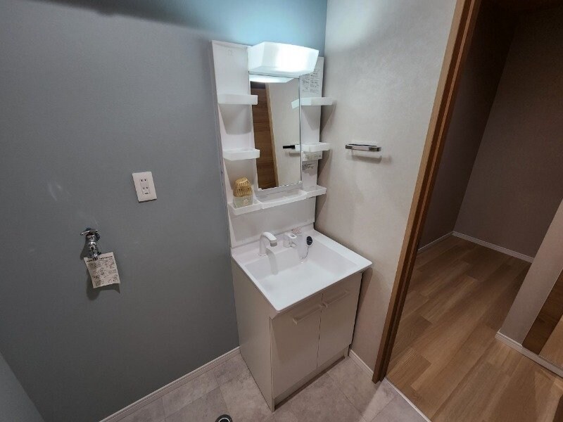 物件内観写真9　(同型別室のお写真です)