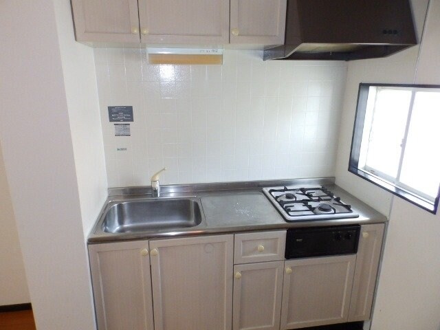 物件内観写真10　(同型別室のお写真です)