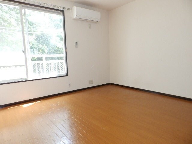 物件内観写真14　(同型別室のお写真です)