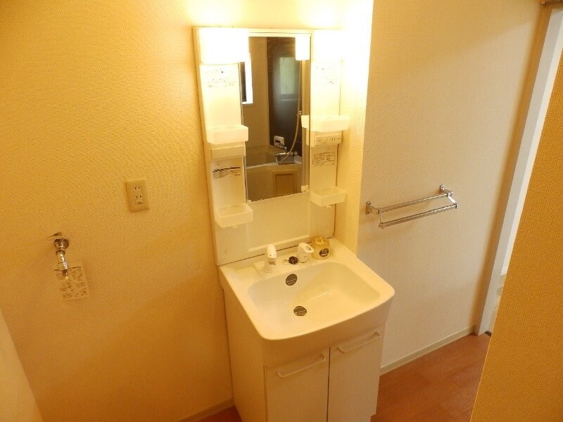 物件内観写真7　(同型反転参考写真です。)