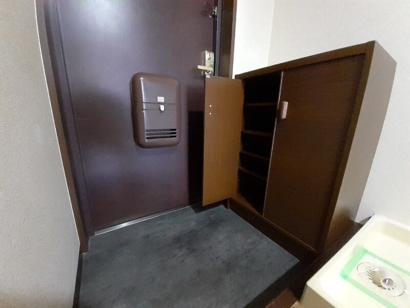 物件内観写真14　(玄関)