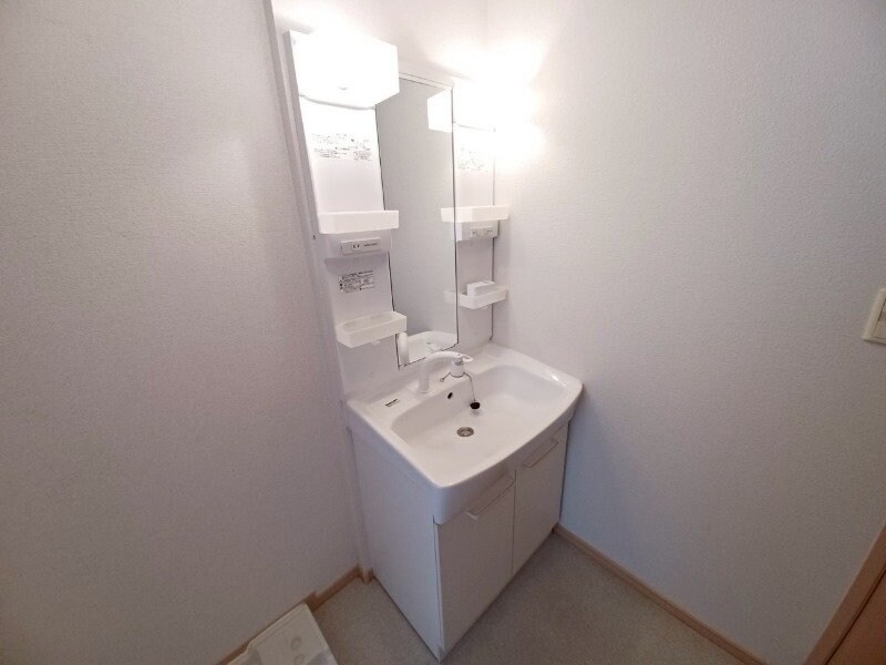 物件内観写真8　(同物件別部屋のお写真です。)