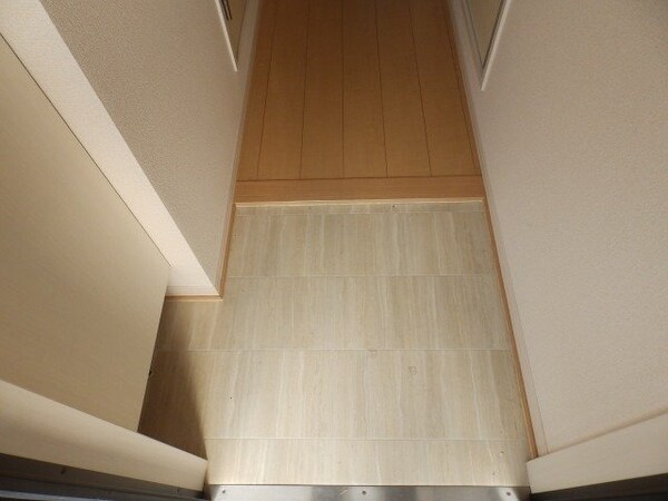 玄関(別部屋同タイプ)
