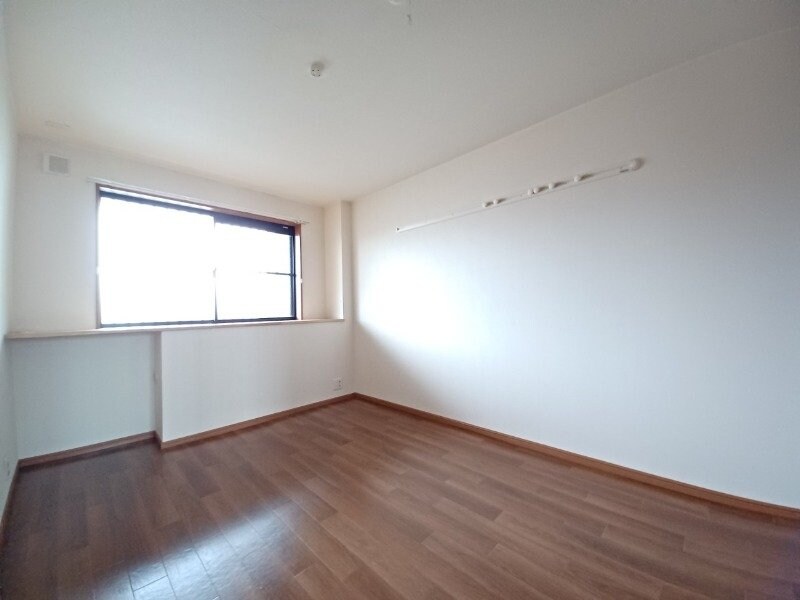 物件内観写真24　(同物件別室画像)