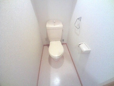 物件内観写真9　(トイレ)