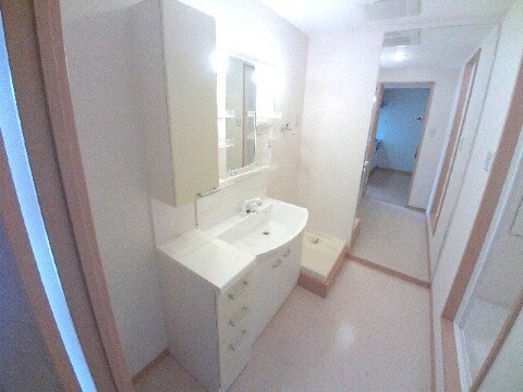 物件内観写真10　(洗面所)