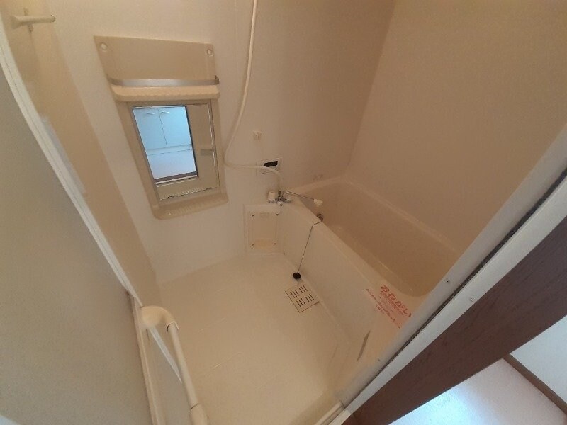 物件内観写真8　(同物件別室反転タイプ画像)