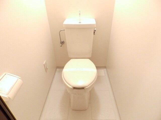 物件内観写真10　(同物件別室画像)