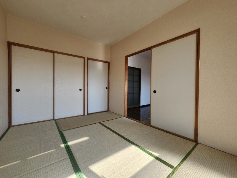 物件内観写真16　(同物件別室画像)