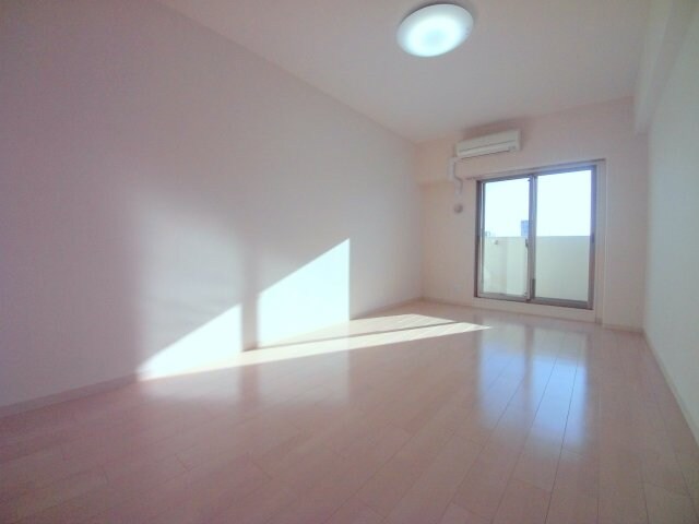 物件内観写真7　(同物件別部屋の写真)