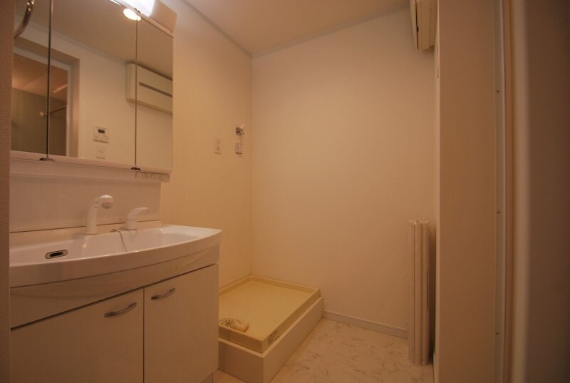 物件内観写真9　(洗面所)