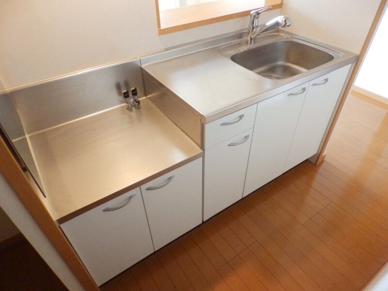 物件内観写真8　(同物件別室反転タイプ)