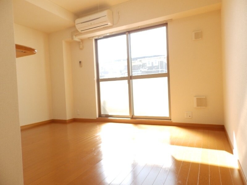 物件内観写真19　(同物件別室反転タイプ)