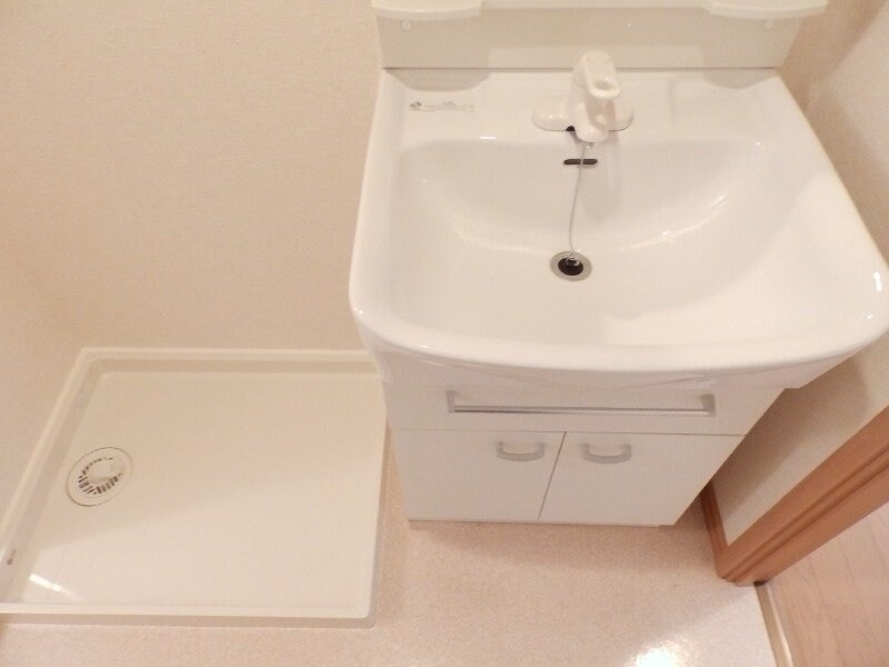 物件内観写真24　(同物件別室反転タイプ)