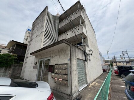 Ｔ’ｓ　Ｓｑｕａｒｅ外観写真