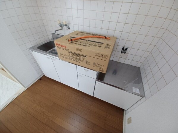 キッチン(同型参考写真)