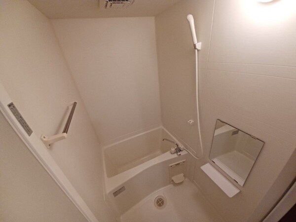 バス／シャワールーム等(同物件別部屋のお写真です。)
