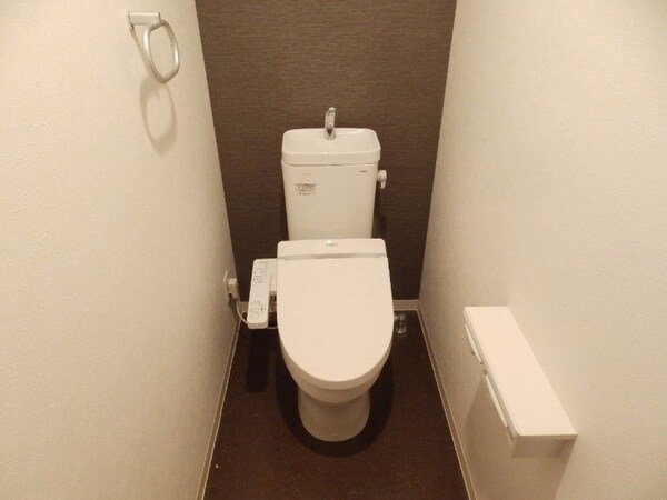 トイレ(同型別部屋写真)