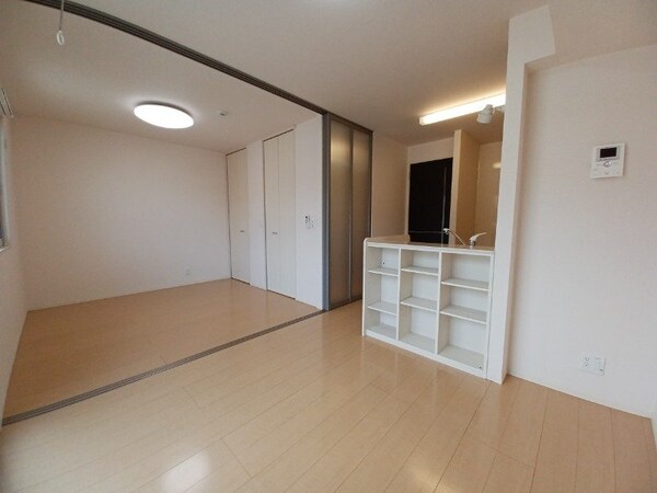 居室・リビング(別部屋参考写真)