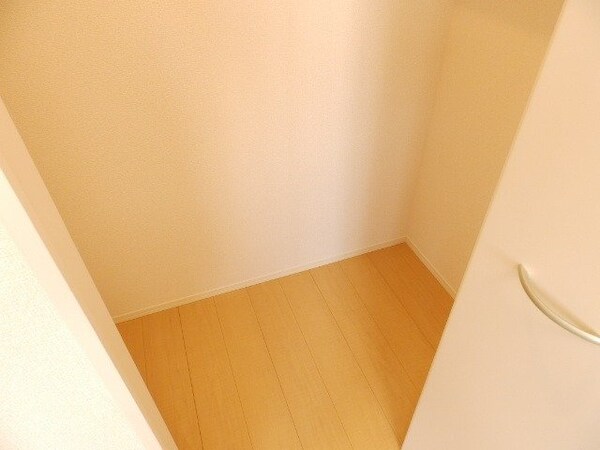 収納(別部屋参考写真です)