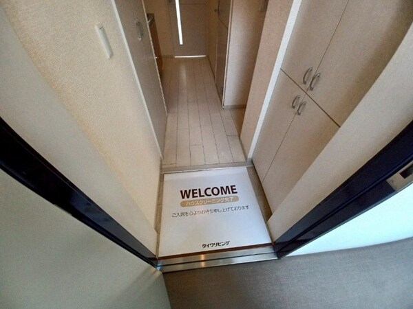 玄関(別部屋同型タイプ)
