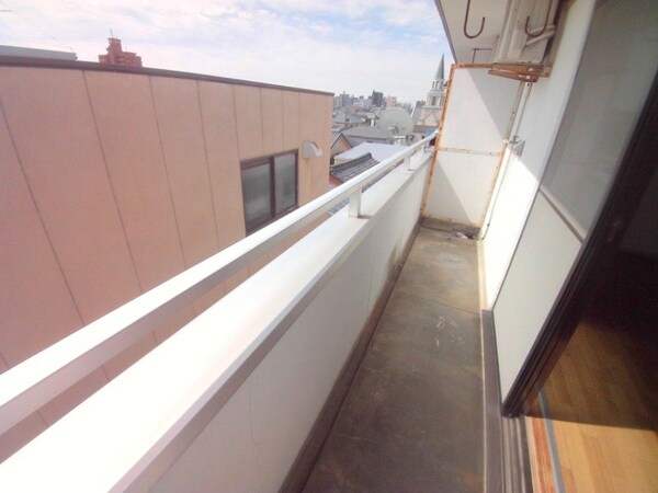 バルコニー(同型参考写真)
