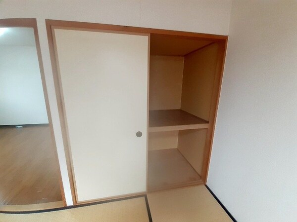 収納(同タイプ部屋写真です。)