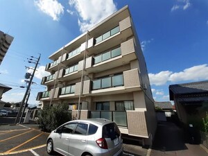 エクセル中川原外観写真