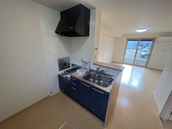 キッチン(同物件別部屋参考写真です。)