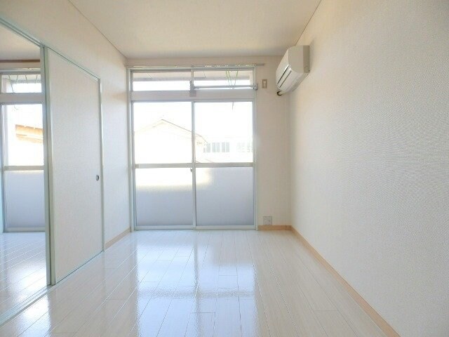 物件内観写真9　(同型参考写真)