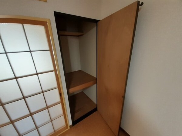 収納(同タイプの写真です)