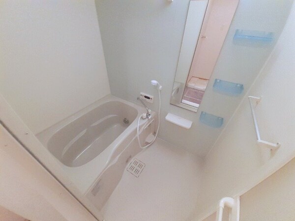バス／シャワールーム等(同型参考写真)
