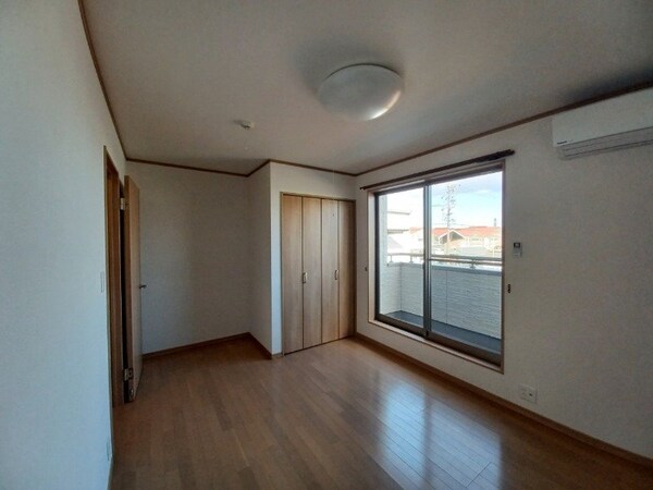 居室・リビング(※同棟別部屋Bの写真です)