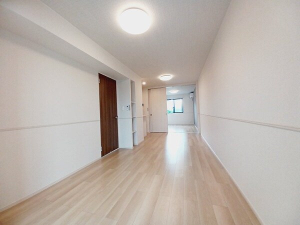 居室・リビング(同型参考写真)